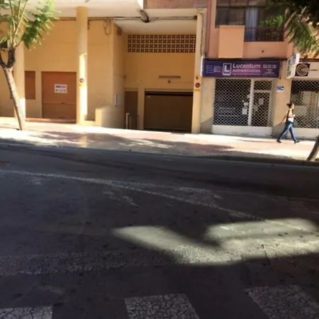 Spacious 4 Bedroom Apartment *